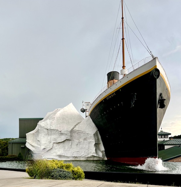 Museum honors Titanic survivor