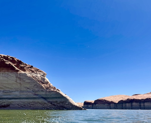 Rock formations at Spectacular Lake Powell Utah