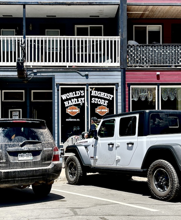 Jeeps parked in fron to the World's largest Harley Store in Silverton